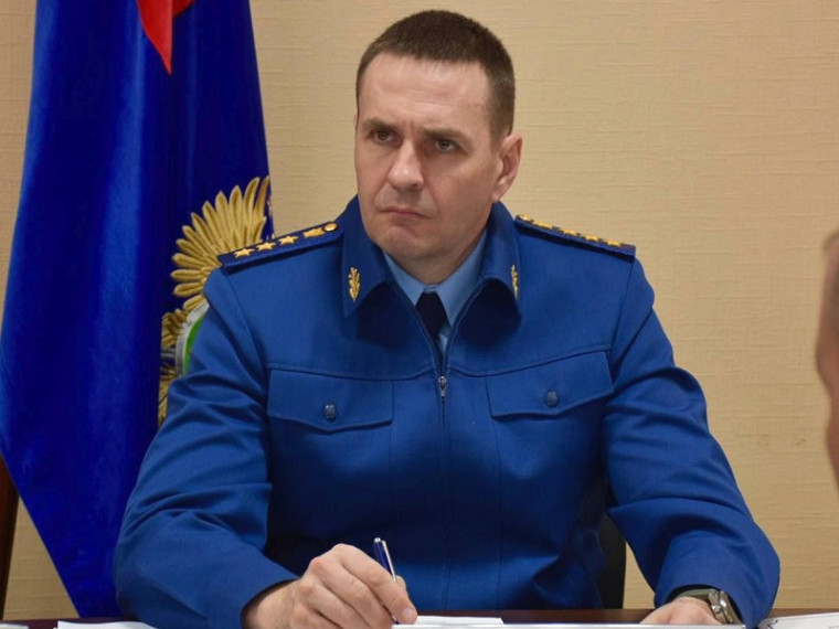 29 февраля 2024 года, в ходе рабочей поездки в Алтайский край заместитель Генерального прокурора России Дмитрий Демешин провёл личный приём граждан в городе Новоалтайске.