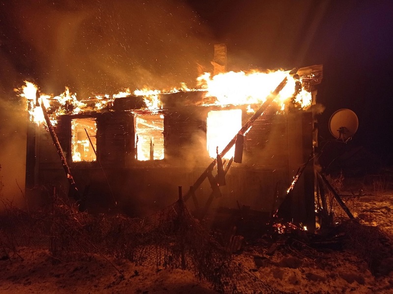 ТОНД и ПР № 10 напоминает: чтобы беда не пришла в ваш дом, всегда строго соблюдайте требования пожарной безопасности.